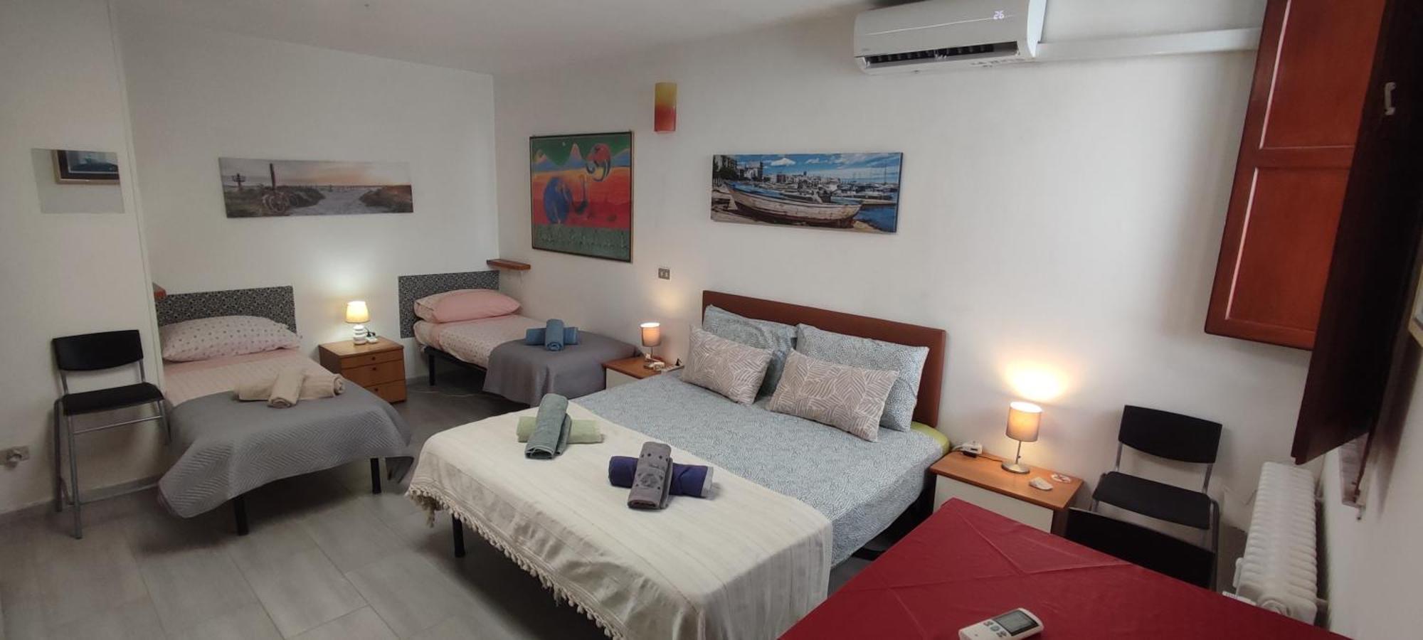 Super Central Studio, No Noise, Near Seaside, Shops บารี ภายนอก รูปภาพ